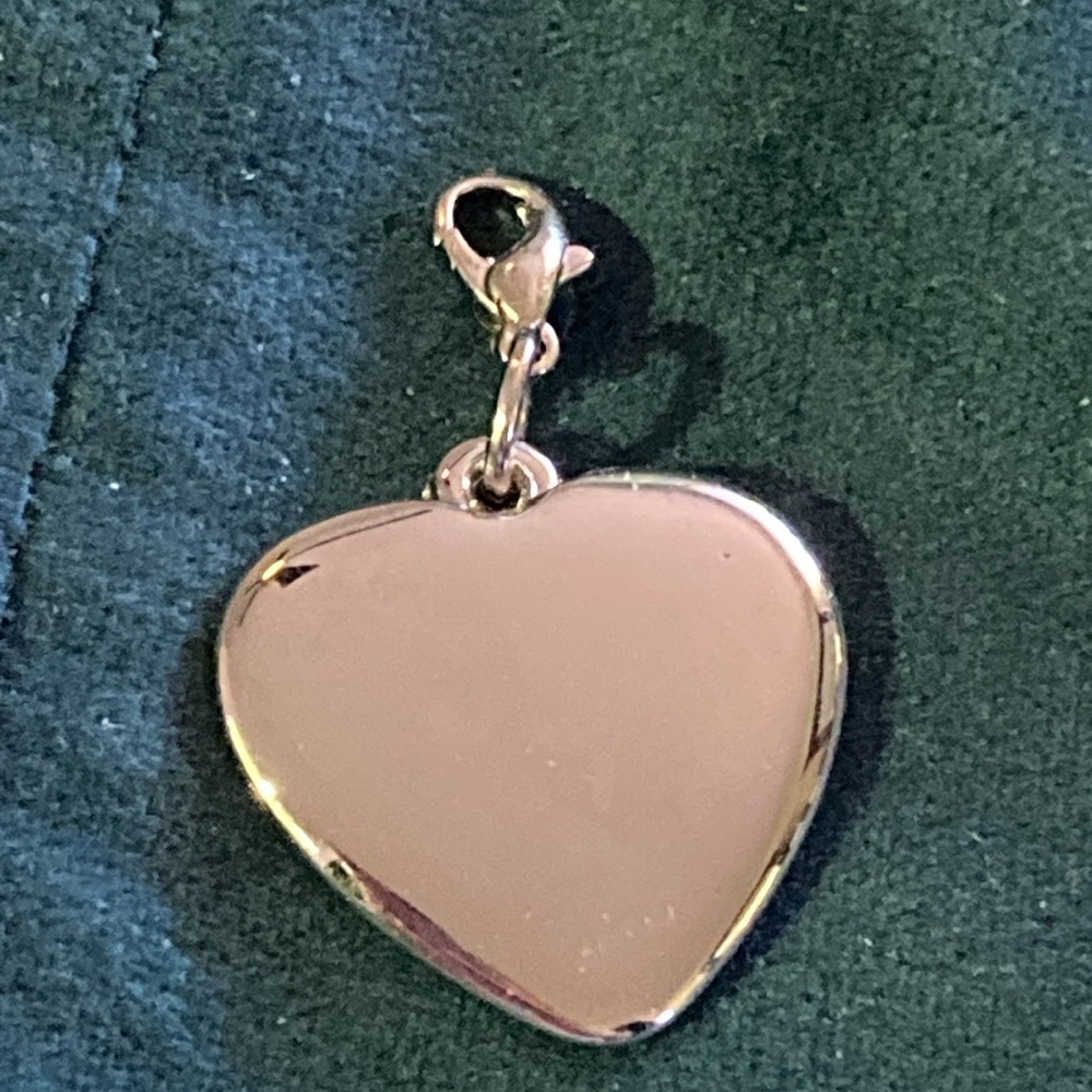 NWOT - Silver Tone Engravable Heart Shaped Charm